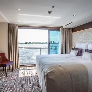 regis-hotelschiff-4-altstadt-dusseldorf.dortmundhotels.net/