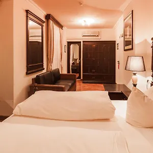 Hotel Aviv, Drezno