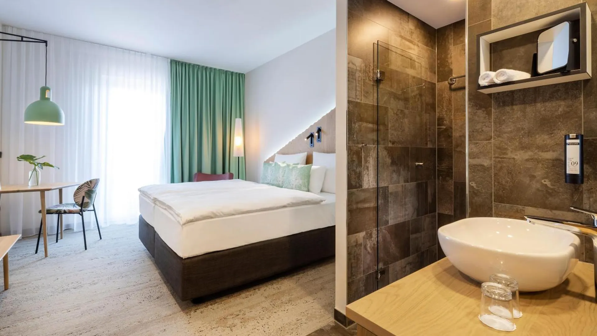 Arcotel Hafencity Drezno 4*,  Niemcy